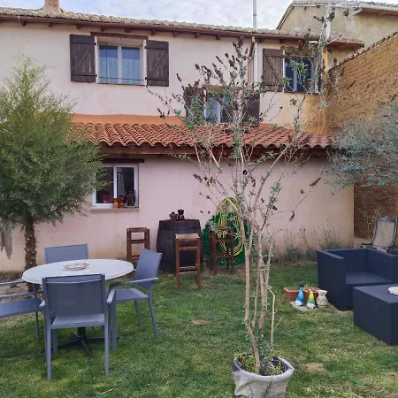 Hostel Hadas -solo Peregrinos - Vegano -bar *