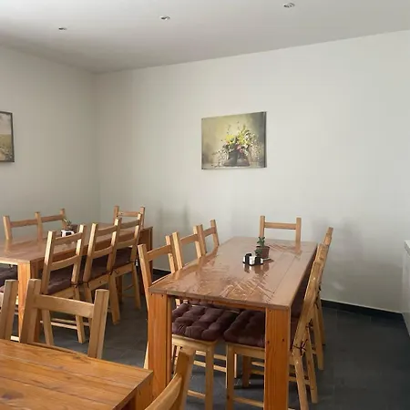 Hostel Hadas -solo Peregrinos - Vegano -bar *