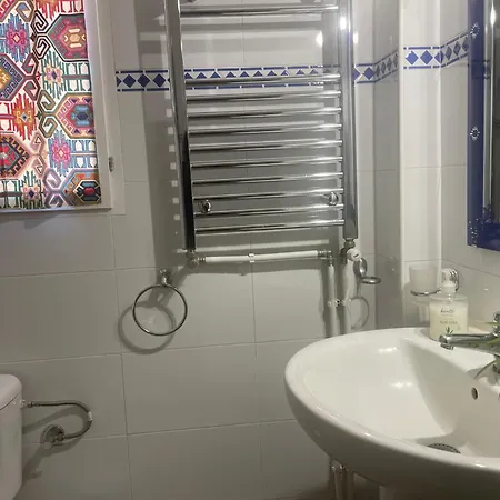 Hostel Hadas -solo Peregrinos - Vegano -bar Reliegos