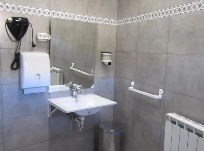 호스텔 Hadas -solo Peregrinos - Vegano -bar