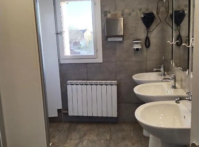 Hadas -solo Peregrinos - Vegano -bar *