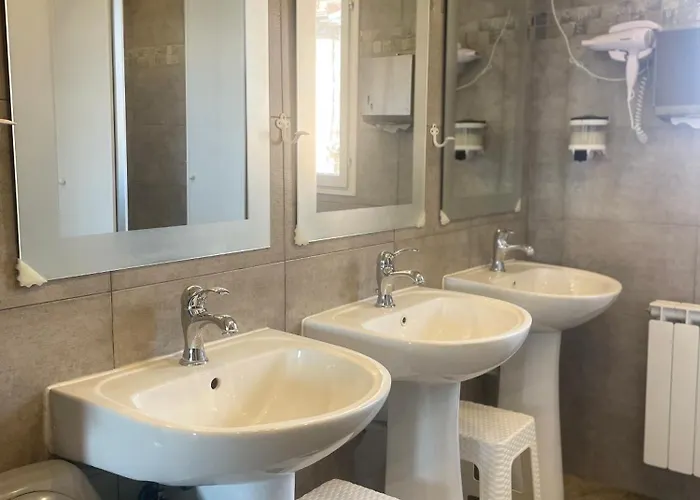 호스텔 Hadas -solo Peregrinos - Vegano -bar *