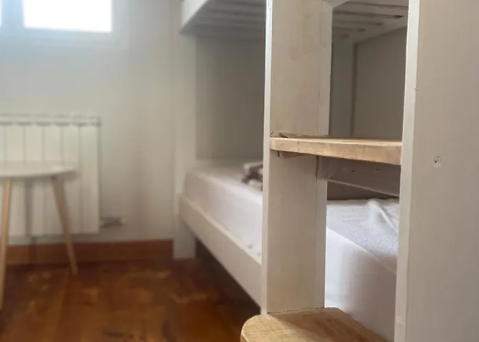 호스텔 Hadas -solo Peregrinos - Vegano -bar Reliegos