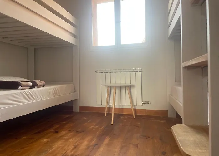 Hadas -solo Peregrinos - Vegano -bar 호스텔